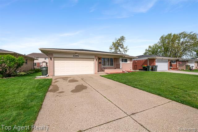 Builiding view forty three for 33437 Somerset, Sterling Heights, MI. 48312