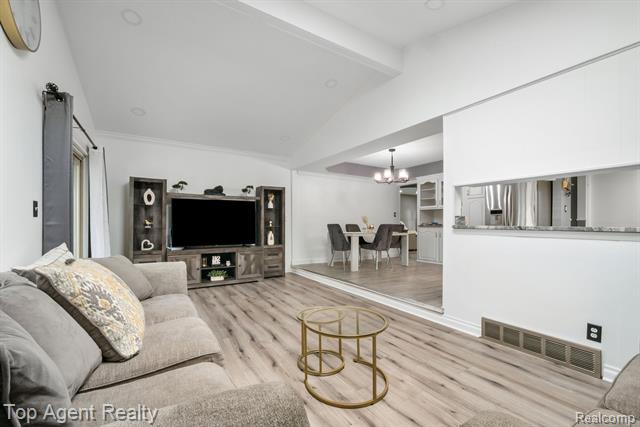 Builiding view sixteen for 33437 Somerset, Sterling Heights, MI. 48312
