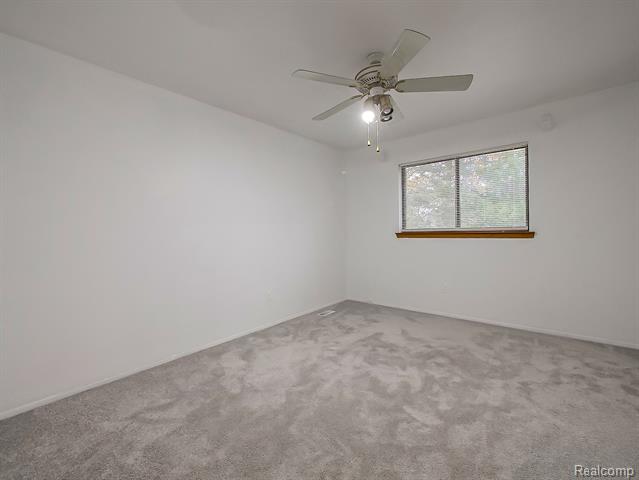 Builiding view eleven for 21662 Flanders, Farmington, MI. 48335