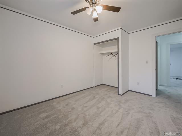 Builiding view fourteen for 21662 Flanders, Farmington, MI. 48335