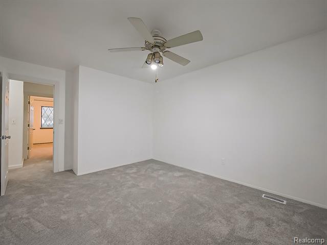 Builiding view twelve for 21662 Flanders, Farmington, MI. 48335