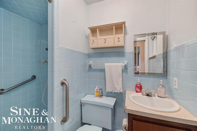 Builiding view fourteen for 5280 Kreger, Sterling Heights, MI. 48310