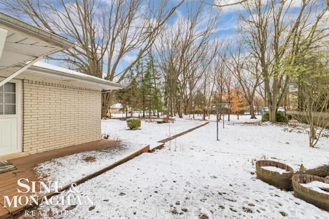 Builiding view thirty five for 5280 Kreger, Sterling Heights, MI. 48310