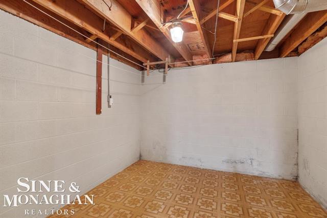 Builiding view thirty for 5280 Kreger, Sterling Heights, MI. 48310