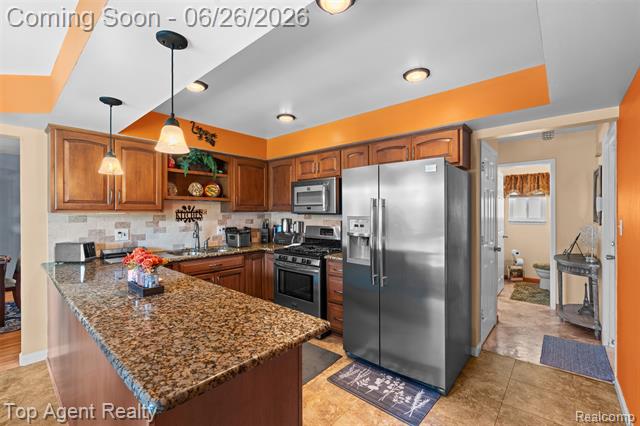 Builiding view fifteen for 11134 Fairway, Sterling Heights, MI. 48312