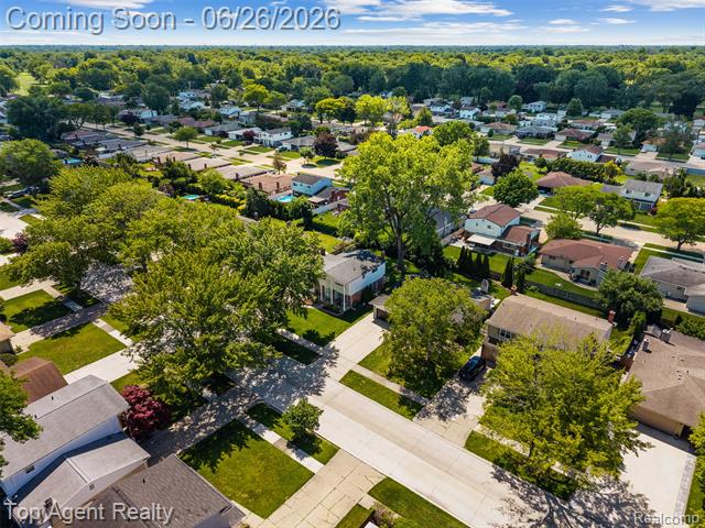 Builiding view fifty two for 11134 Fairway, Sterling Heights, MI. 48312