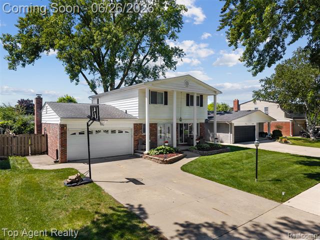 Builiding view forty seven for 11134 Fairway, Sterling Heights, MI. 48312