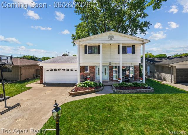 Builiding view forty six for 11134 Fairway, Sterling Heights, MI. 48312