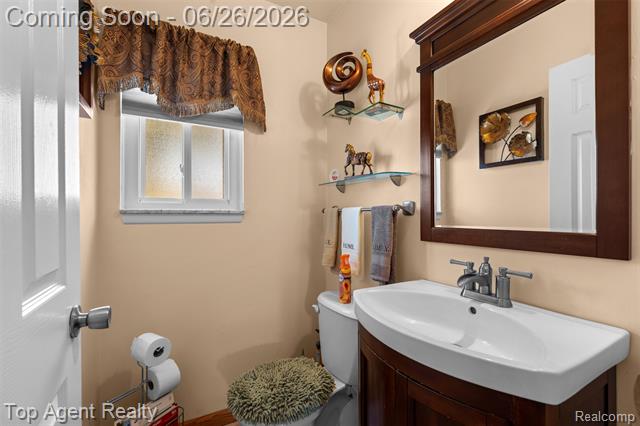 Builiding view nineteen for 11134 Fairway, Sterling Heights, MI. 48312