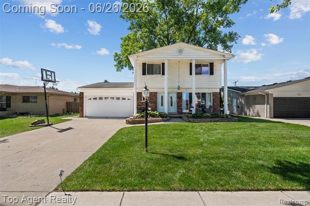 Builiding view one for 11134 Fairway, Sterling Heights, MI. 48312