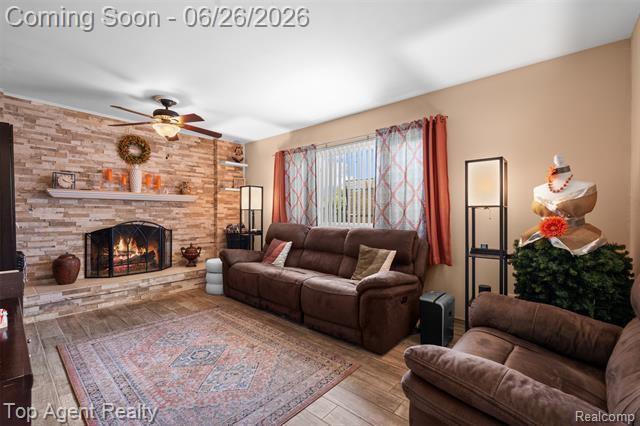 Builiding view twelve for 11134 Fairway, Sterling Heights, MI. 48312