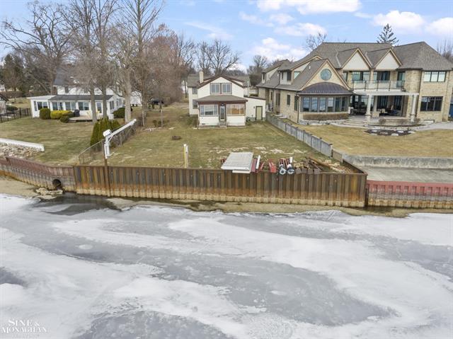 Builiding view eleven for 34590 Jefferson, Harrison Township, MI. 48045