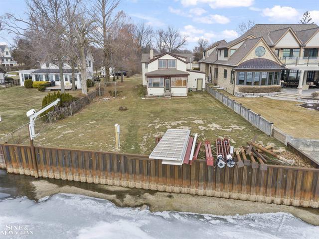 Builiding view twelve for 34590 Jefferson, Harrison Township, MI. 48045