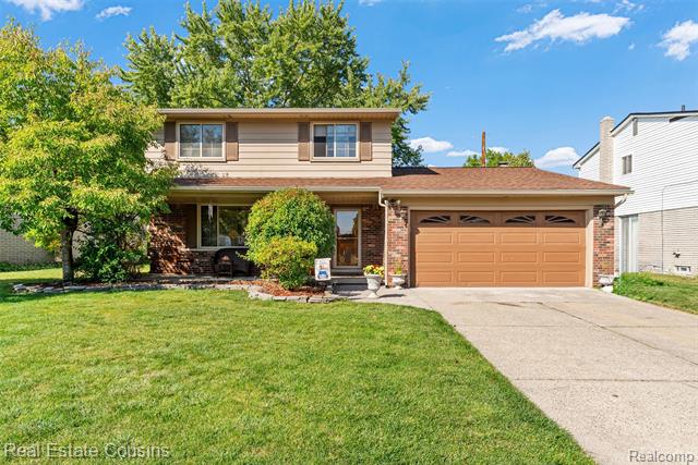 front view for 34579 Hawke Dr, Sterling Heights, Mi. 48310