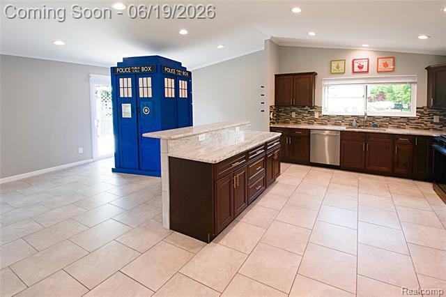 Builiding view five for 12137 Volpe, Sterling Heights, MI. 48312