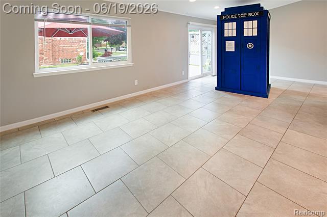 Builiding view twenty five for 12137 Volpe, Sterling Heights, MI. 48312