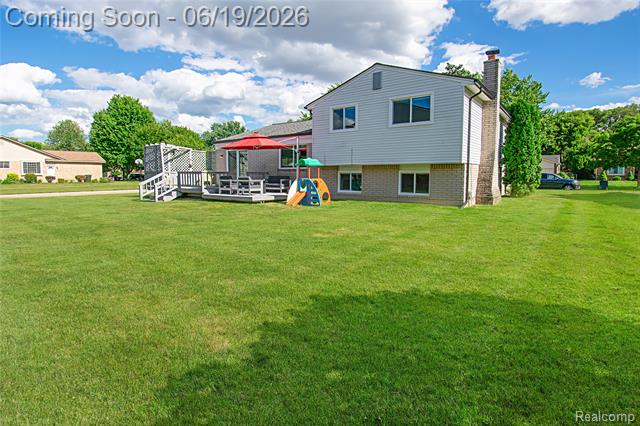 Builiding view twenty nine for 12137 Volpe, Sterling Heights, MI. 48312