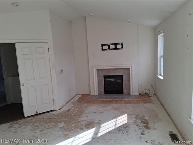 Builiding view thirteen for 34495 Orsini, Sterling Heights, MI. 48312