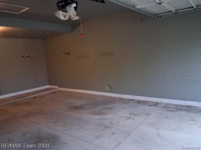Builiding view thirty eight for 34495 Orsini, Sterling Heights, MI. 48312