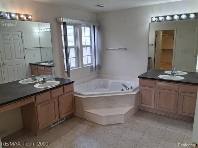 Builiding view thirty seven for 34495 Orsini, Sterling Heights, MI. 48312