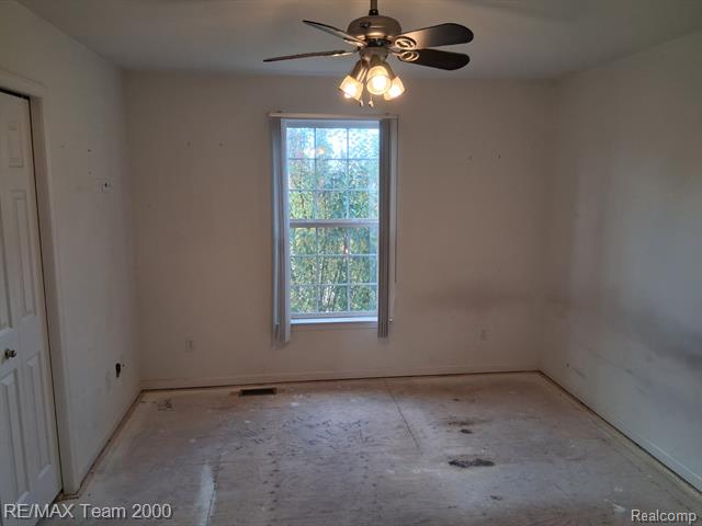 Builiding view thirty two for 34495 Orsini, Sterling Heights, MI. 48312