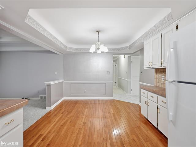 Builiding view fourteen for 34265 Greentrees Roa, Sterling Heights, MI. 48312