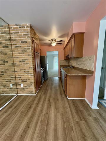 Builiding view eight for 4384 E 15 Mile, Sterling Heights, MI. 48310