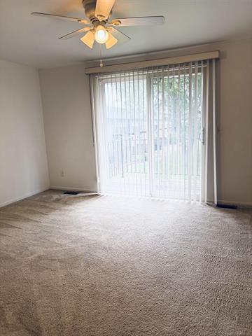 Builiding view fifteen for 4384 E 15 Mile, Sterling Heights, MI. 48310