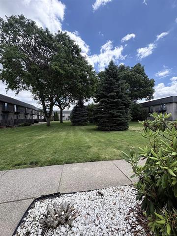 Builiding view thirteen for 4384 E 15 Mile, Sterling Heights, MI. 48310