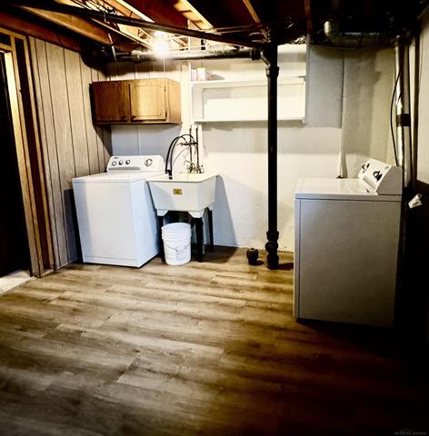 Builiding view twenty two for 4384 E 15 Mile, Sterling Heights, MI. 48310