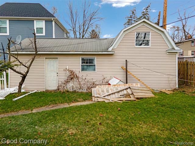 Builiding view forty four for 21560 Collingham, Farmington, MI. 48336