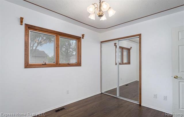 Builiding view six for 35526 Dunston, Sterling Heights, MI. 48310