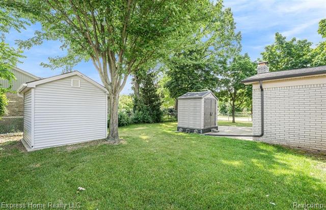 Builiding view thirteen for 35526 Dunston, Sterling Heights, MI. 48310