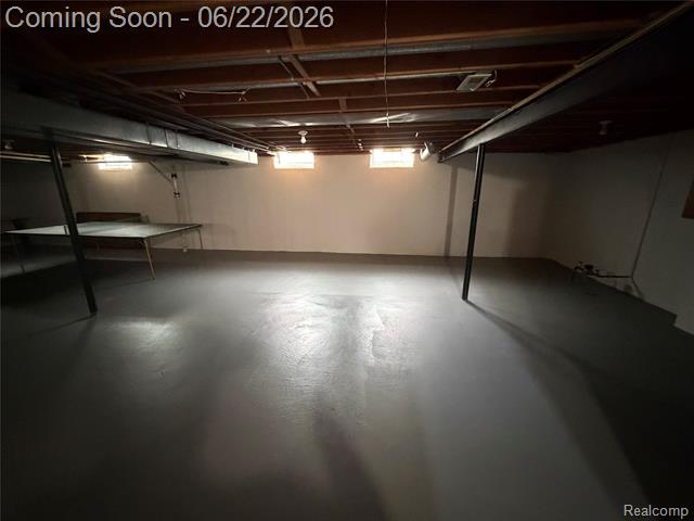 Builiding view seventeen for 35284 Vito, Sterling Heights, MI. 48310
