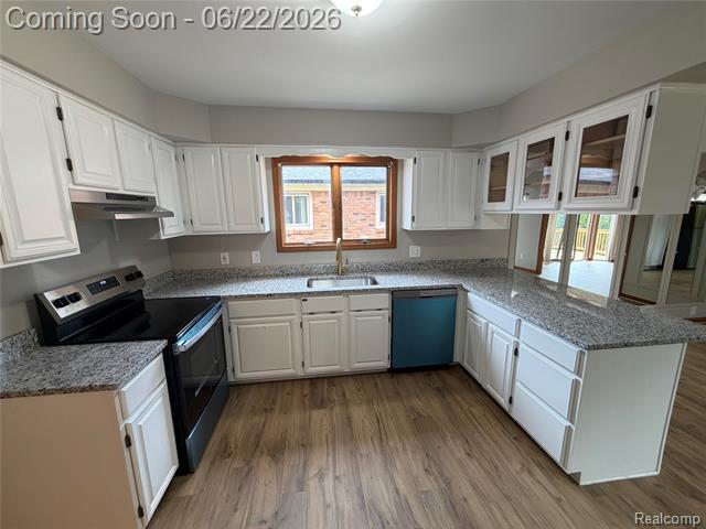 Builiding view three for 35284 Vito, Sterling Heights, MI. 48310