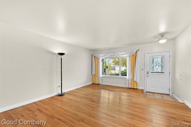 Builiding view eleven for 4215 Nickolas, Sterling Heights, MI. 48310