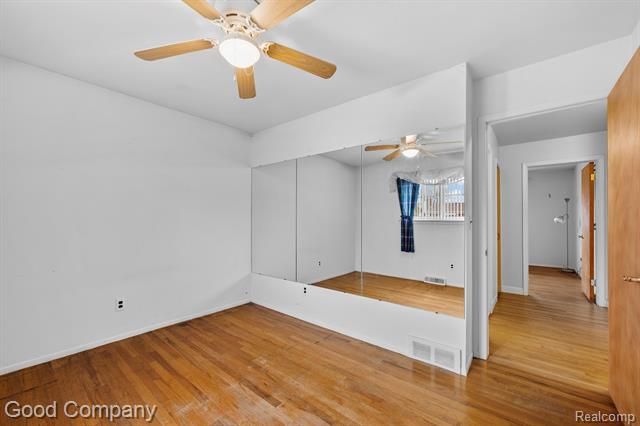 Builiding view sixteen for 4215 Nickolas, Sterling Heights, MI. 48310