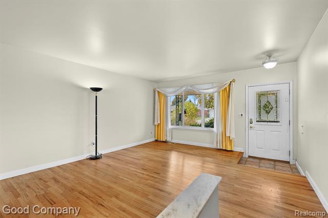 Builiding view twelve for 4215 Nickolas, Sterling Heights, MI. 48310