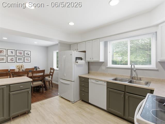 Builiding view eight for 12212 Polara, Sterling Heights, MI. 48312