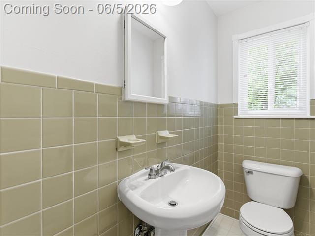 Builiding view nine for 12212 Polara, Sterling Heights, MI. 48312
