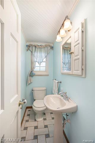 Builiding view sixteen for 12284 Polara, Sterling Heights, MI. 48312