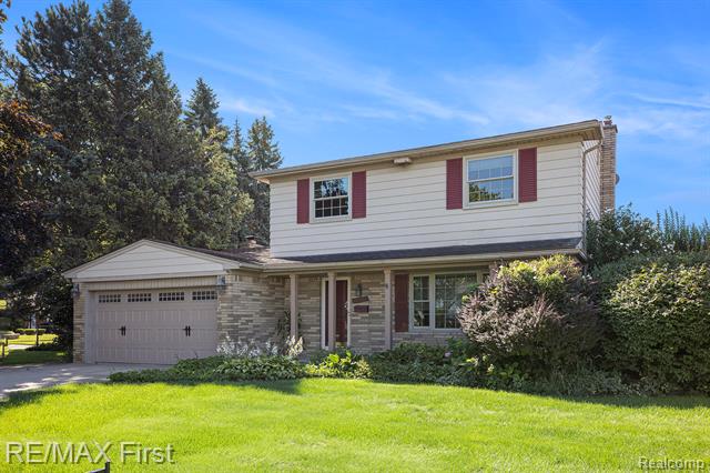 Builiding view two for 12284 Polara, Sterling Heights, MI. 48312