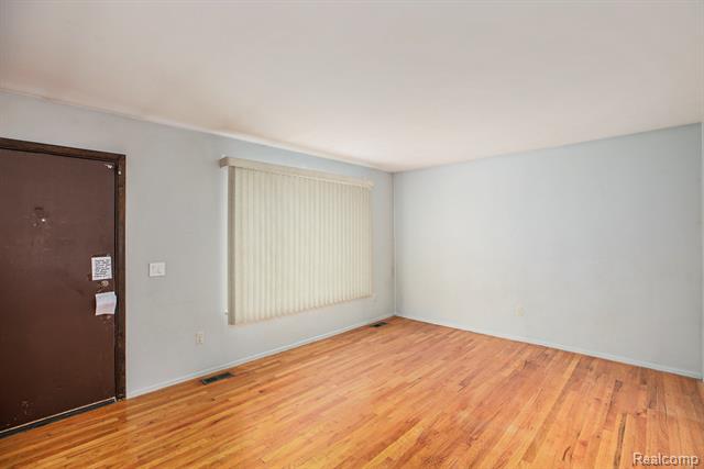 Builiding view two for 2405 Elmcrest, Sterling Heights, MI. 48310