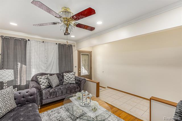 Builiding view nineteen for 35220 Eden Park, Sterling Heights, MI. 48312