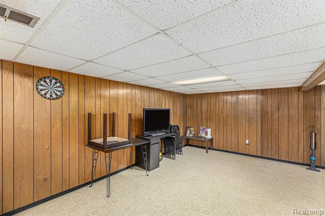 Builiding view twenty five for 35220 Eden Park, Sterling Heights, MI. 48312