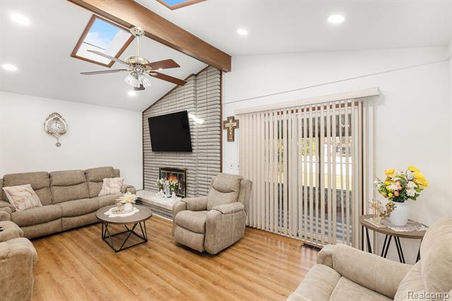 Builiding view two for 35220 Eden Park, Sterling Heights, MI. 48312