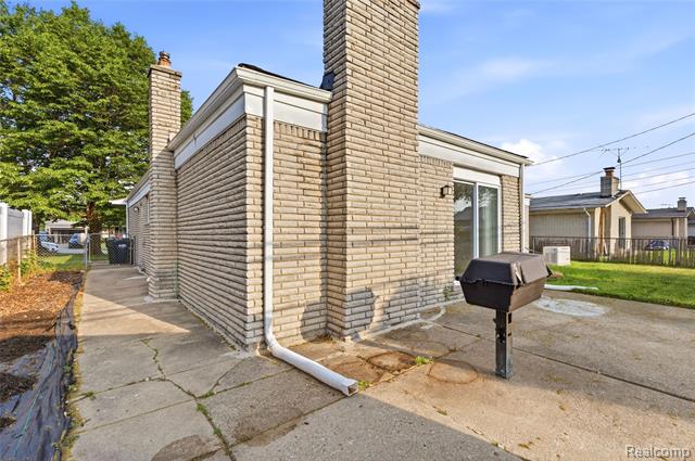 Builiding view thirty one for 35074 Lana, Sterling Heights, MI. 48312