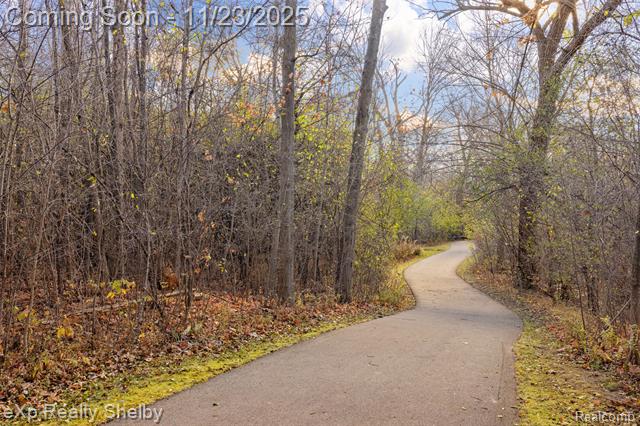 Builiding view fifty four for 2849 Elmcrest, Sterling Heights, MI. 48310