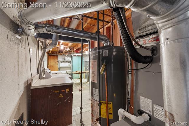 Builiding view forty two for 2849 Elmcrest, Sterling Heights, MI. 48310