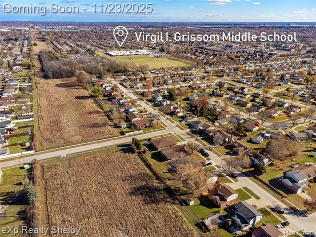 Builiding view seventy five for 2849 Elmcrest, Sterling Heights, MI. 48310